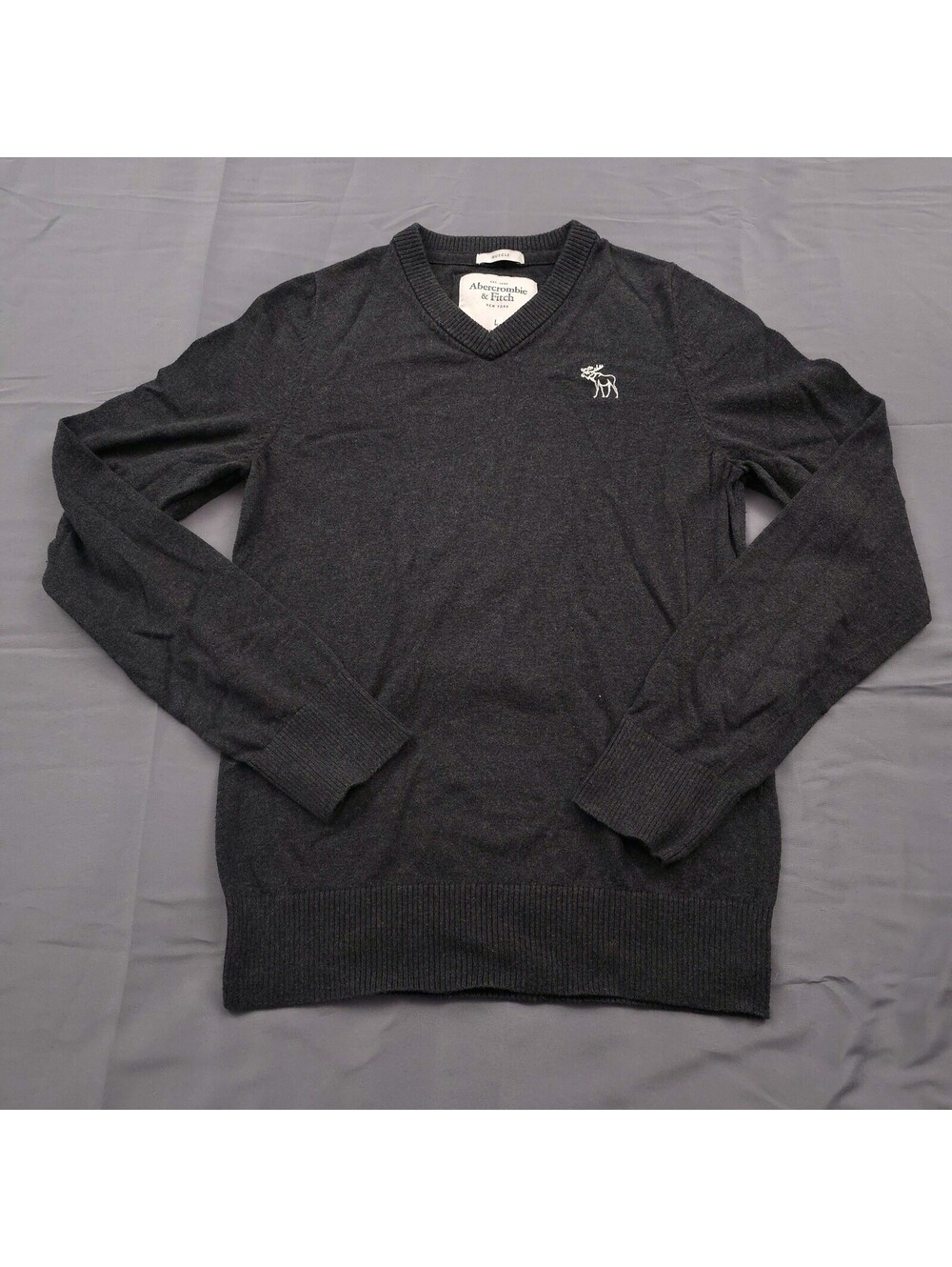 Abercrombie Fitch Men Charcoal V Neck Sweater Cashmere Wool Blend L Muscle Fit - Picture 2 of 7